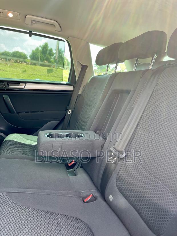 Volkswagen Touareg 2013 Black
