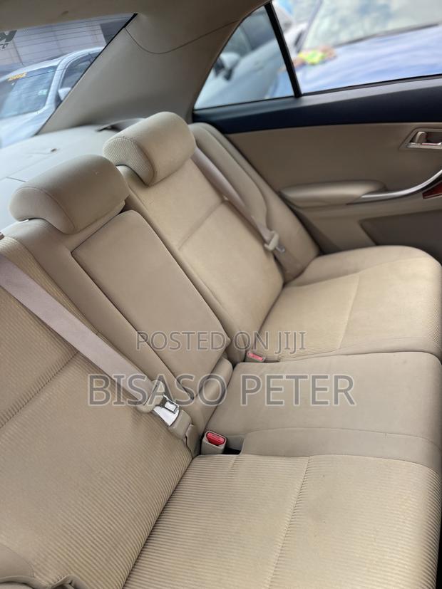 Toyota Premio 1.8 AWD 2015 White