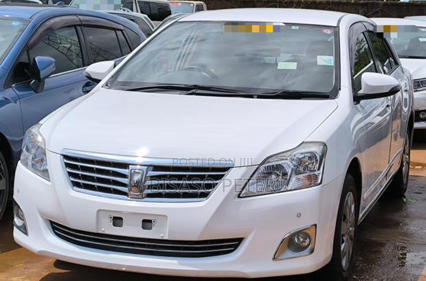 Toyota Premio 1.8 AWD 2015 White