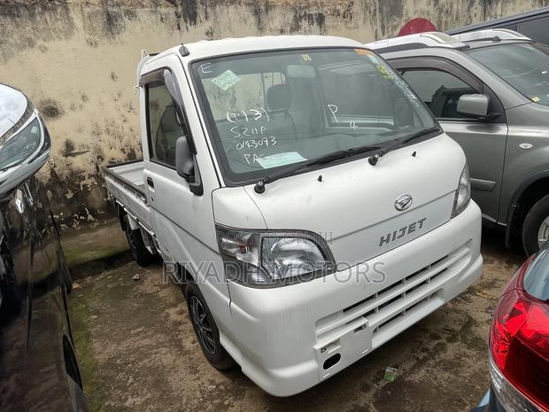 Daihatsu HIJET 2012 White