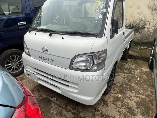 Daihatsu HIJET 2012 White