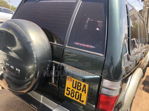 Isuzu Trooper 2002 Green