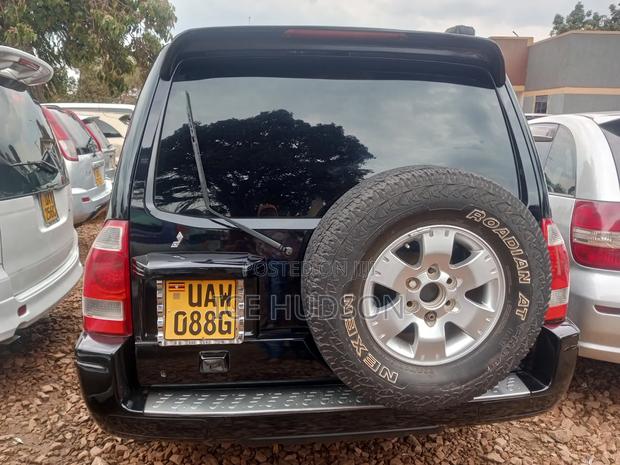 Mitsubishi Pajero 2005 Black