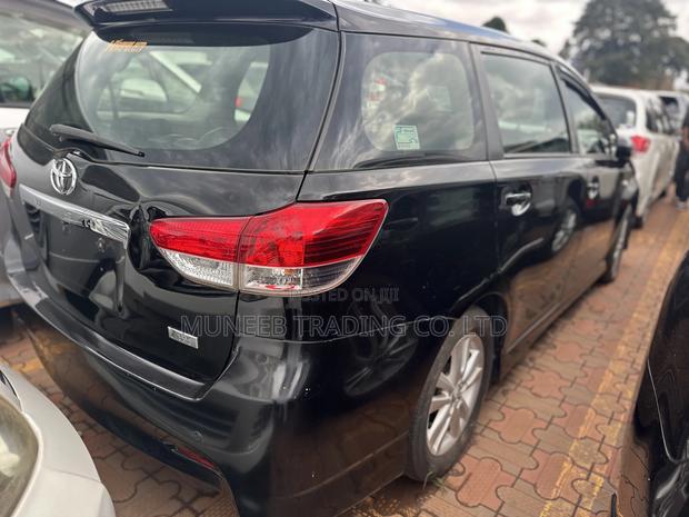 Toyota Wish 2011 Black