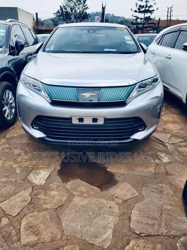 Toyota Harrier 2.5 Hybrid 4WD 2017 Silver