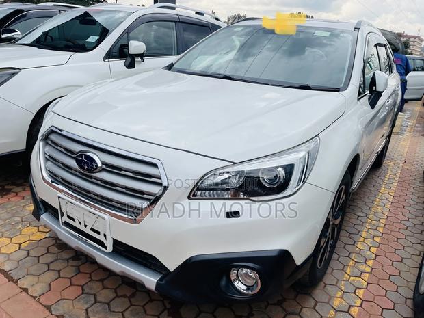 Subaru Outback 2.5i Premium AWD 2016 White