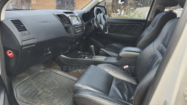 Toyota Land Cruiser Prado 2018 Black