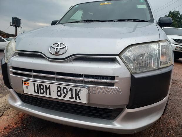 Toyota Probox 1.5 DX 4WD 2010 Silver