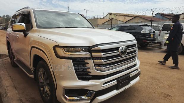 New Toyota Land Cruiser 2023 White