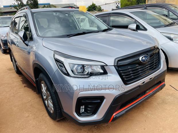 Subaru Forester 2.5i Limited AWD 2018 Silver