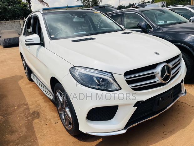 Mercedes-Benz GLE-Class GLE 350d 4MATIC 2018 White