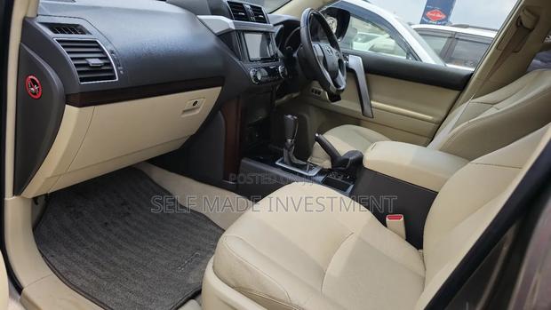 Toyota Land Cruiser Prado 2016 Beige