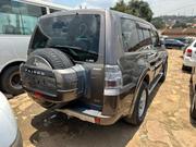Mitsubishi Pajero 3.2 Di-Dc GLS 2011 Gray for sale