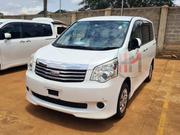 Toyota Noah 2.0 143hp AWD (7 Seater) 2011 White for sale
