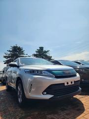 Toyota Harrier 2.0 2017 Pearl for sale