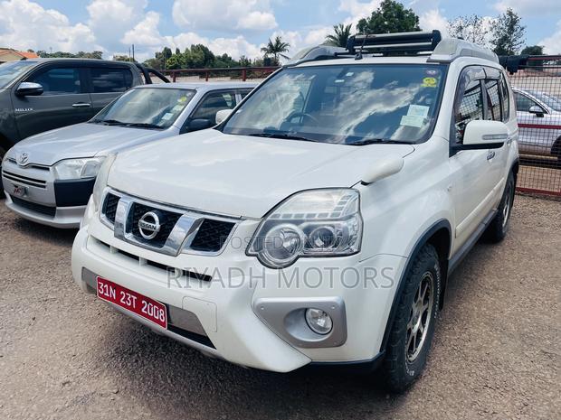 Nissan X-Trail 2.0 Petrol XE 2011 White