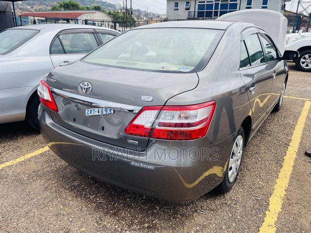 Toyota Premio 1.8 FWD 2012 Gray