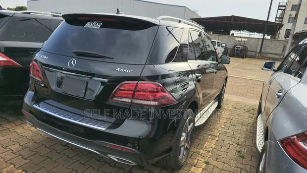Mercedes-Benz GLE-Class 2017 Black