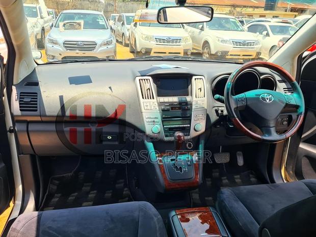 Toyota Harrier 2.4 2012 White