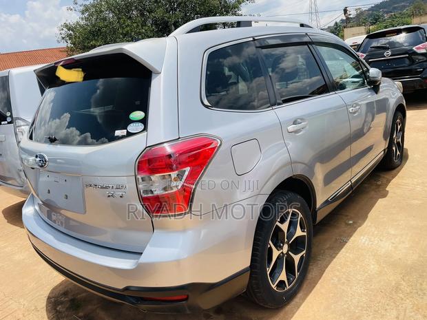 Subaru Forester 2.0XT Premium 4dr SUV AWD (2.0L 4cyl Turbo CVT) 2015