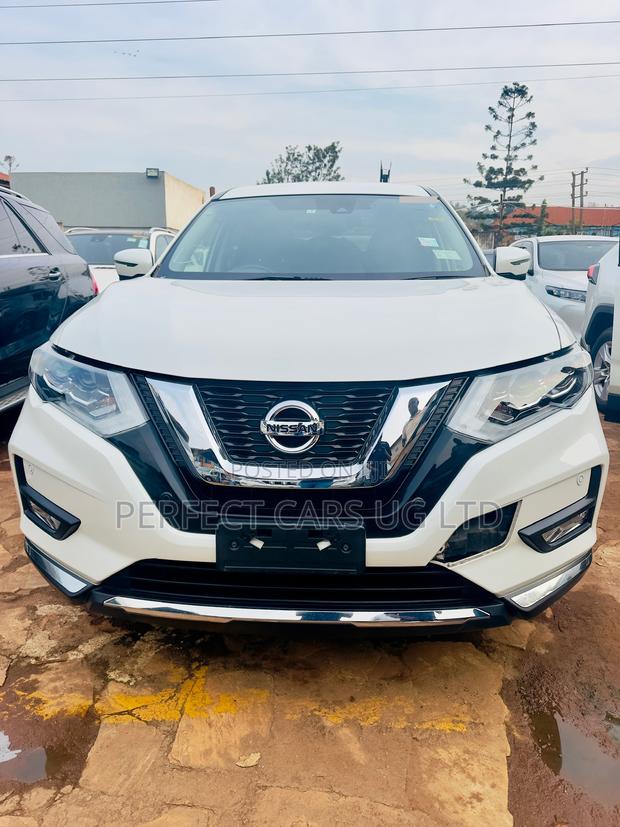 Nissan X-Trail 2.0 Petrol AWD 2017 Pearl