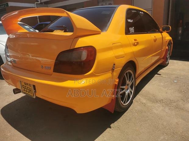 Subaru Impreza 2.0 WRX STi 2002 Yellow