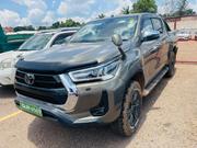 Toyota Hilux 2021 Gray for sale
