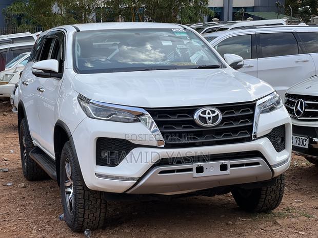 Toyota Fortuner 2020 White
