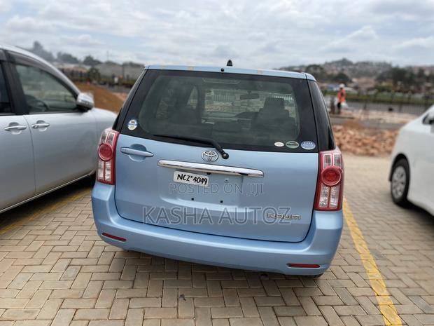 Toyota Raum 1.5 AWD 2010 Blue