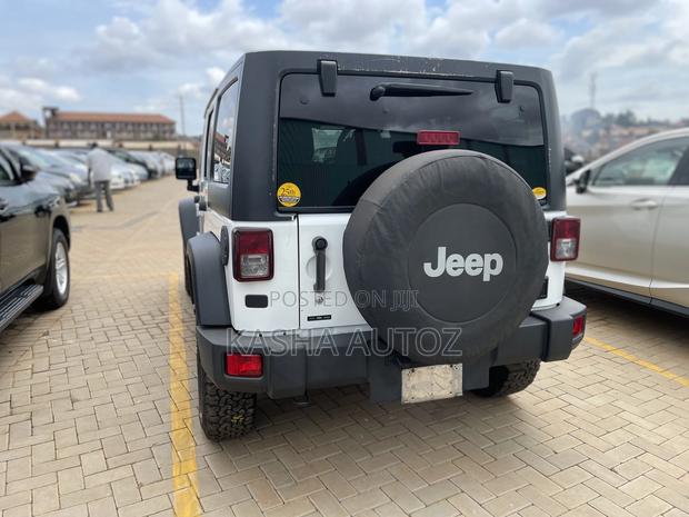 Jeep Wrangler 2015 White