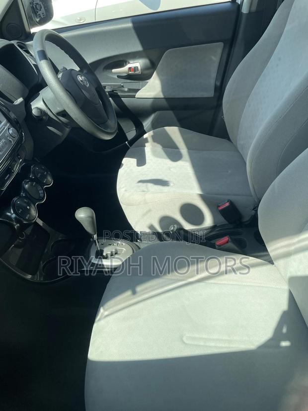 Toyota IST 2012 White
