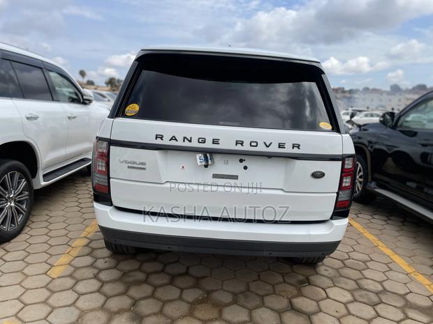 Land Rover Range Rover Vogue 2014 White