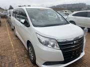 Toyota Noah 2015 White for sale