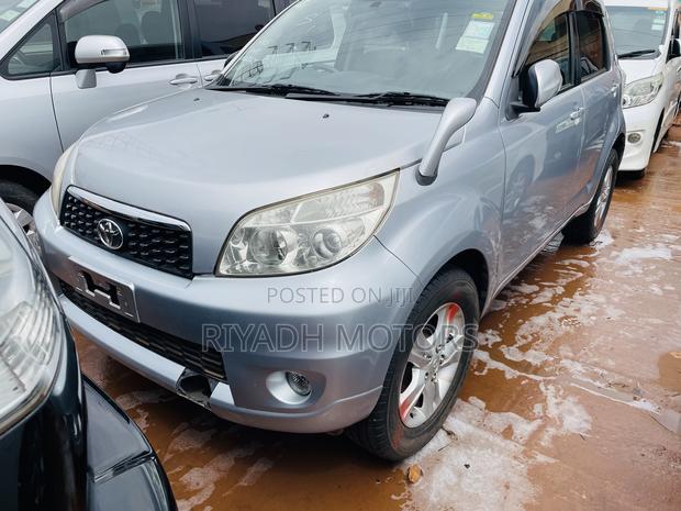 Toyota Rush 1.5 AWD 2009 Silver