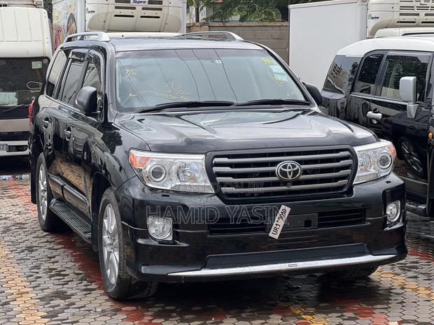 Toyota Land Cruiser 2014 Black