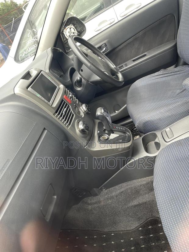 Toyota Rush 1.5 AWD 2009 Silver