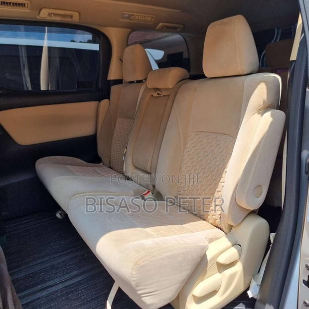 Toyota Alphard 2.5 Petrol AWD 2016 Silver