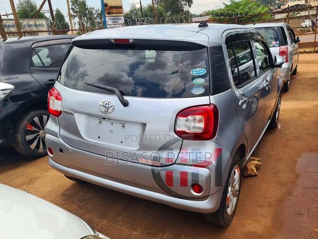 Toyota Passo 1.0 AWD 2016 Silver