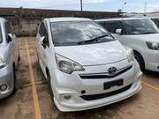 Toyota Ractis 2011 White for sale