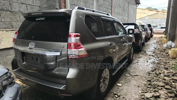 Toyota Land Cruiser 2016 Black