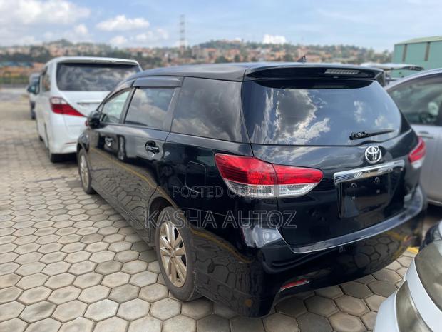 Toyota Wish 2010 Black