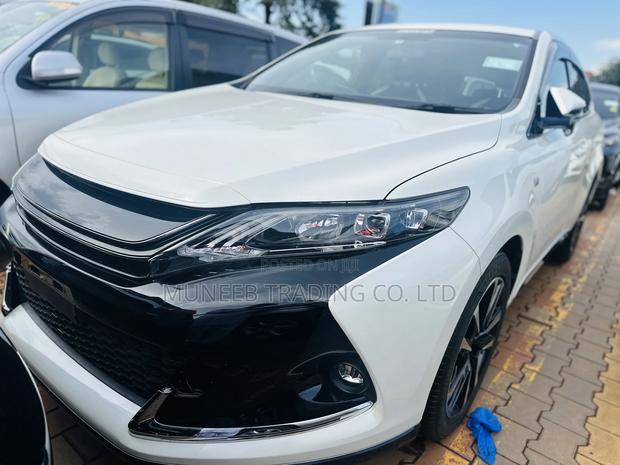 Toyota Harrier 2.0 4WD 2015 White