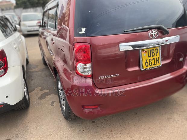 Toyota Rumion 1.5 FWD 2021 Red