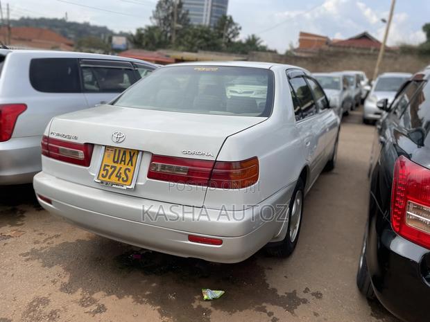 Toyota Premio 2001 White