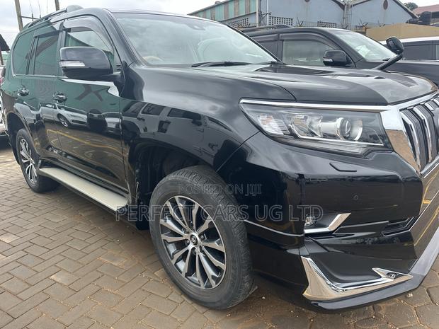 Toyota Land Cruiser Prado 2.7 2018 Black