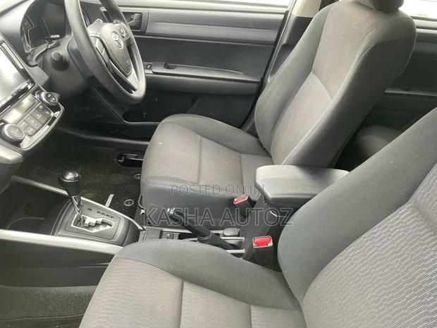 Toyota Corolla Fielder 2013 Silver