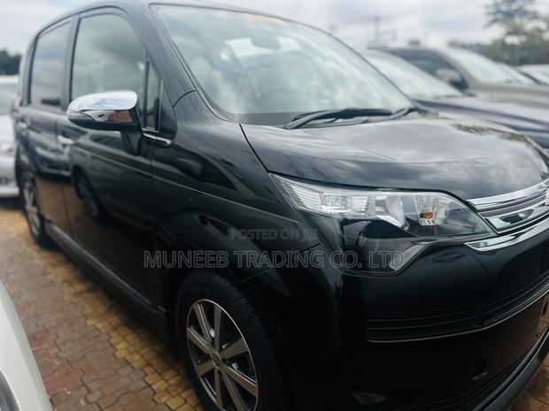 Toyota Spade 1.5 2015 Black