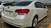 Subaru Legacy 2.5i Premium 2011 White for sale