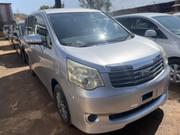 Toyota Noah 2011 Silver for sale