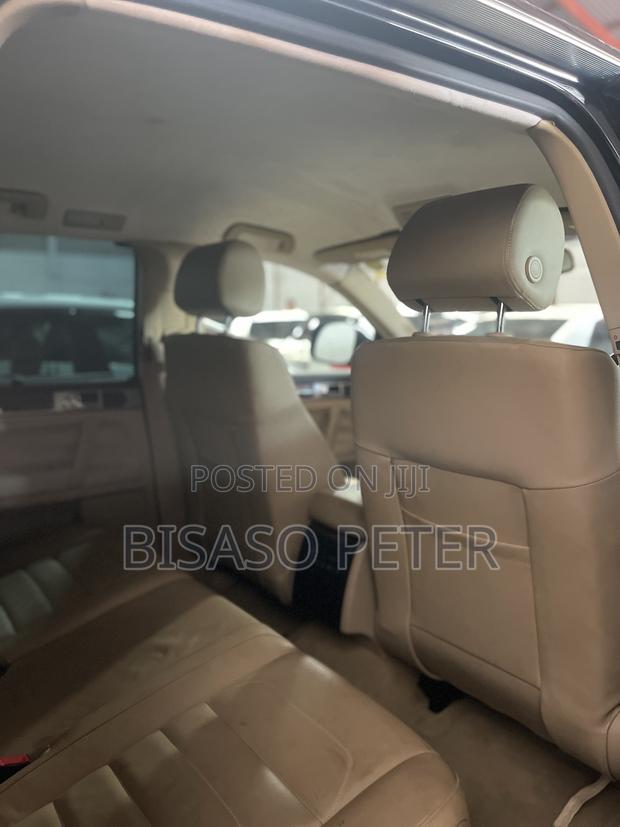 Volkswagen Touareg 2010 Black
